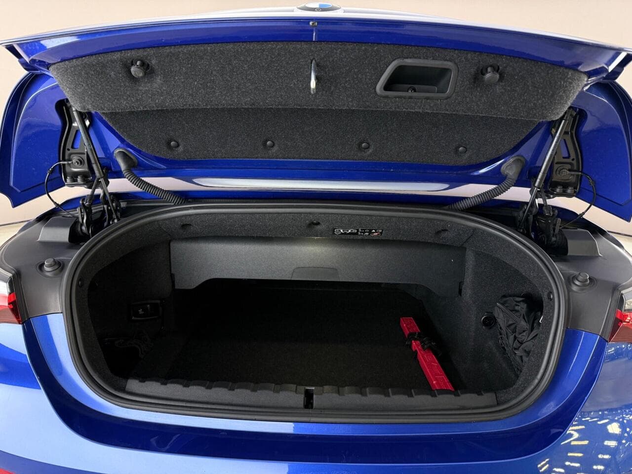 BMW 4 Series thumbnail Boot