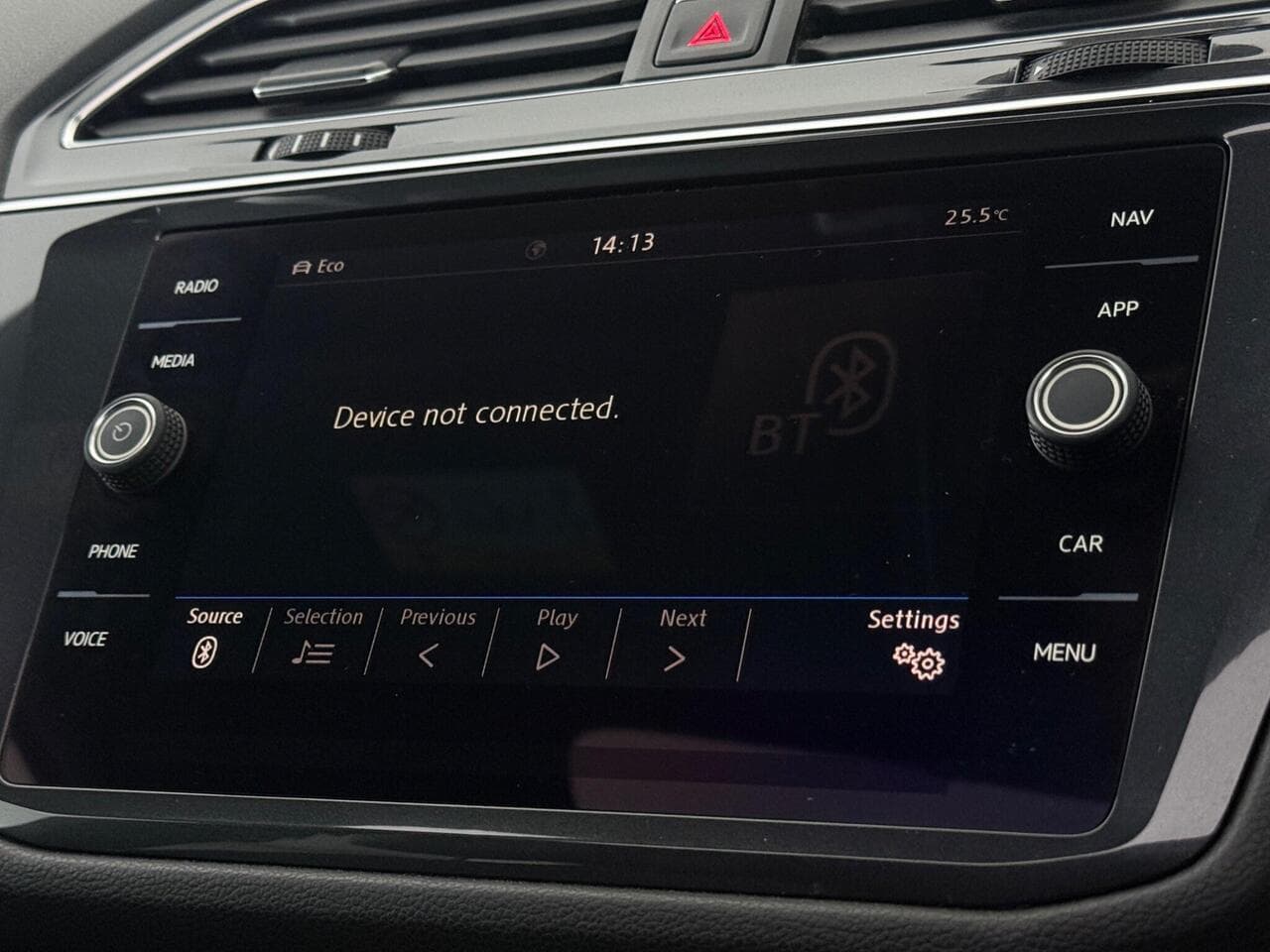 Volkswagen Tiguan Allspace thumbnail Infotainment System