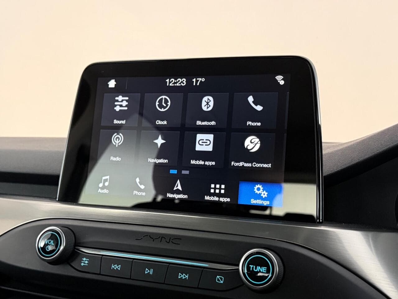 Ford Focus thumbnail Infotainment System