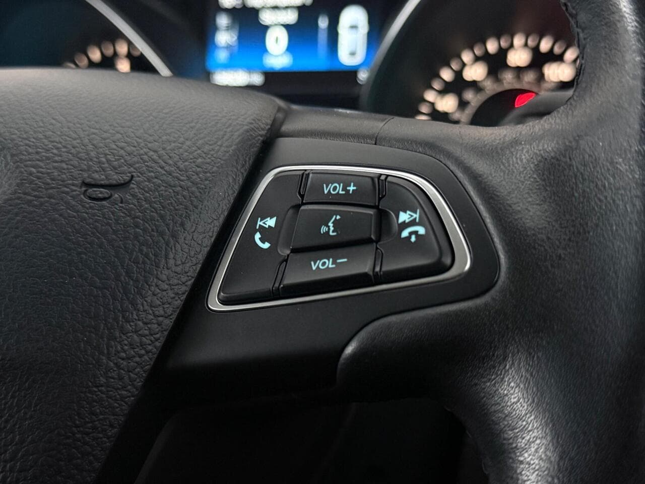 Ford Kuga thumbnail Misc Controls