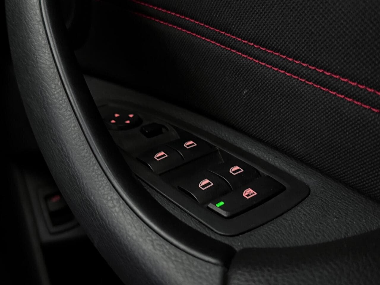 BMW X1 thumbnail Misc Controls