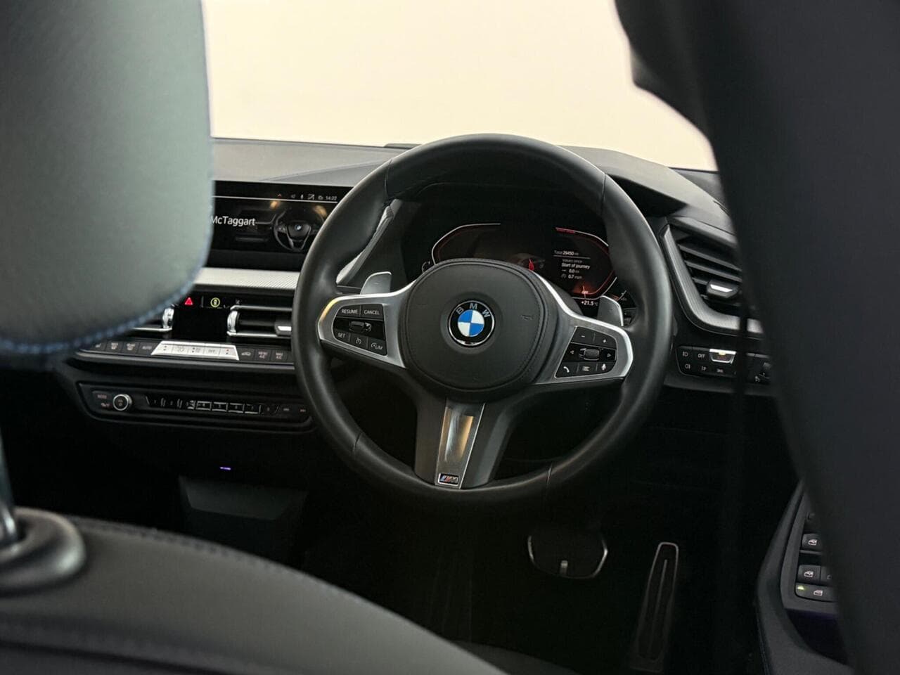 BMW 2 Series Gran Coupe thumbnail Steering Wheel
