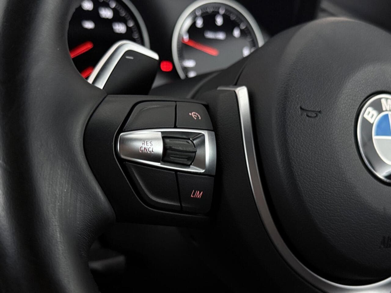 BMW X1 thumbnail Misc Controls