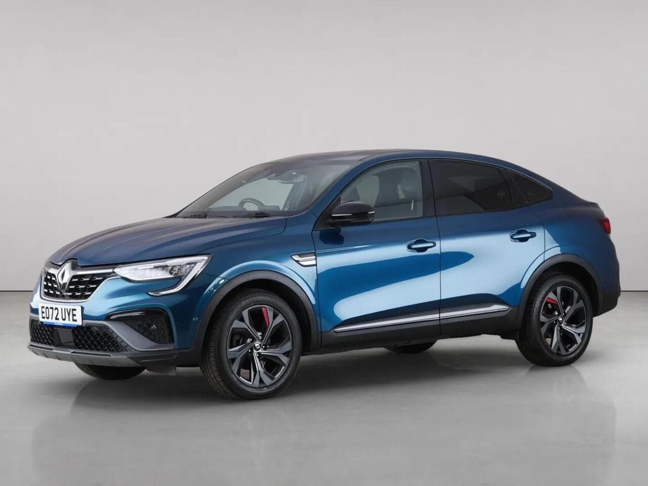 Renault Arkana thumbnail Front Left