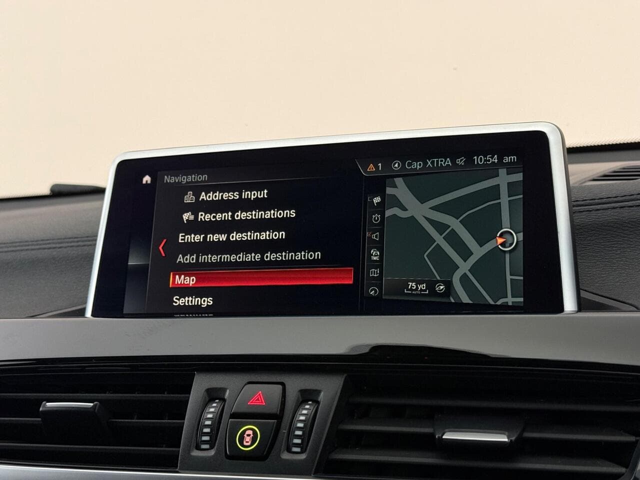 BMW X2 thumbnail Infotainment System