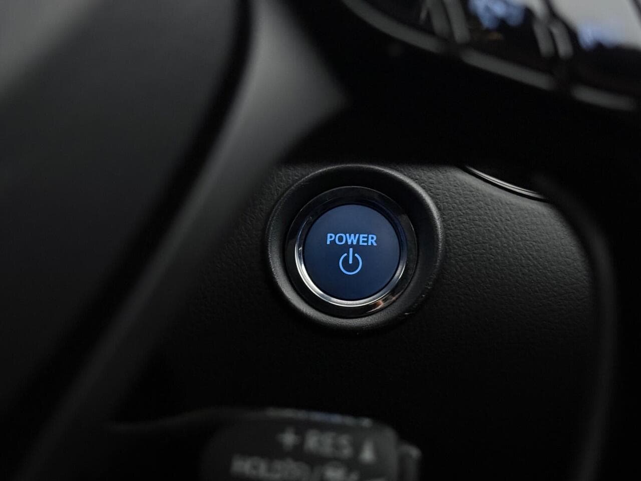 Toyota C-HR thumbnail Misc Controls