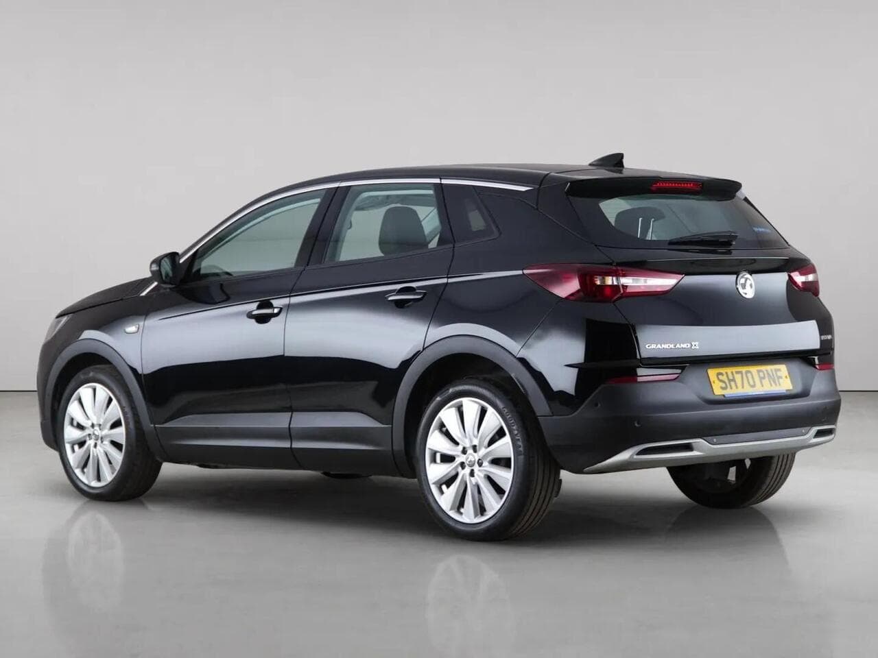 Vauxhall Grandland X thumbnail Rear Left