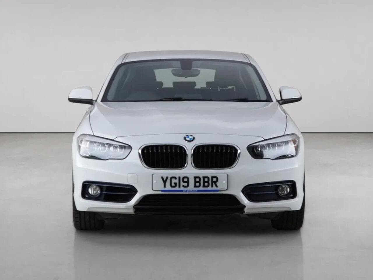 BMW 1 Series thumbnail Front