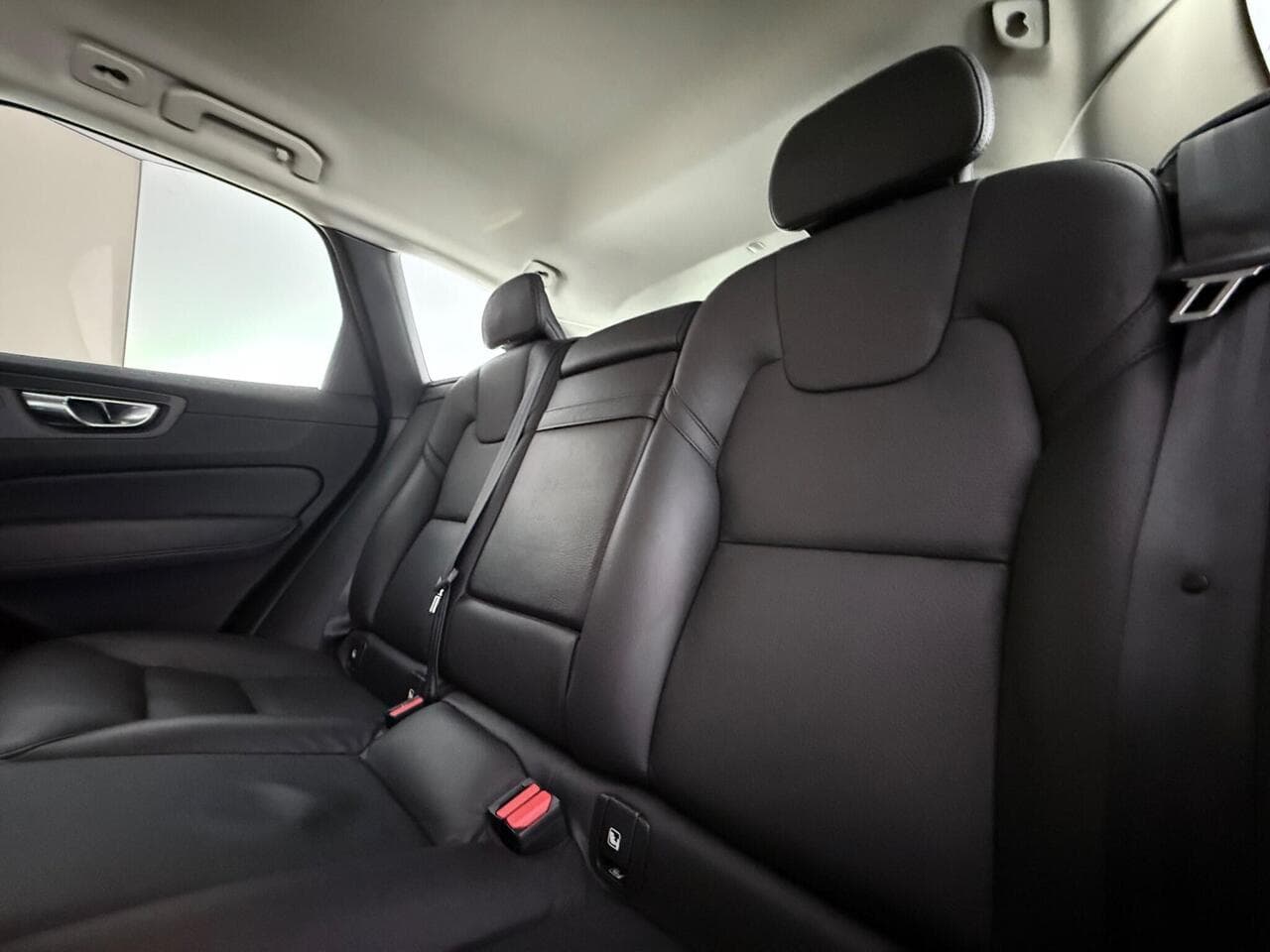 Volvo XC60 thumbnail Seats Rear