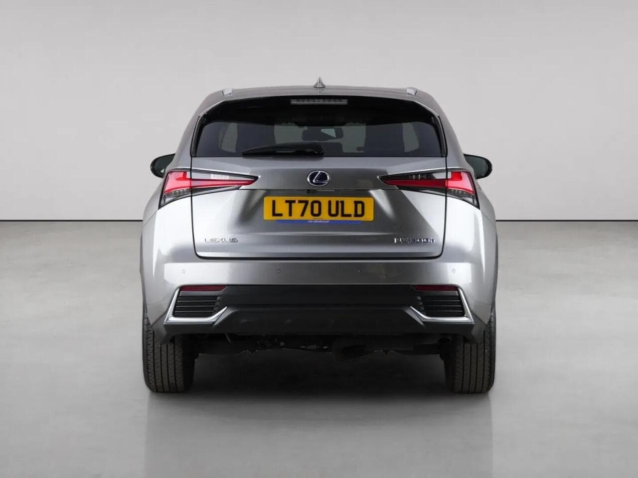 Lexus NX thumbnail Rear