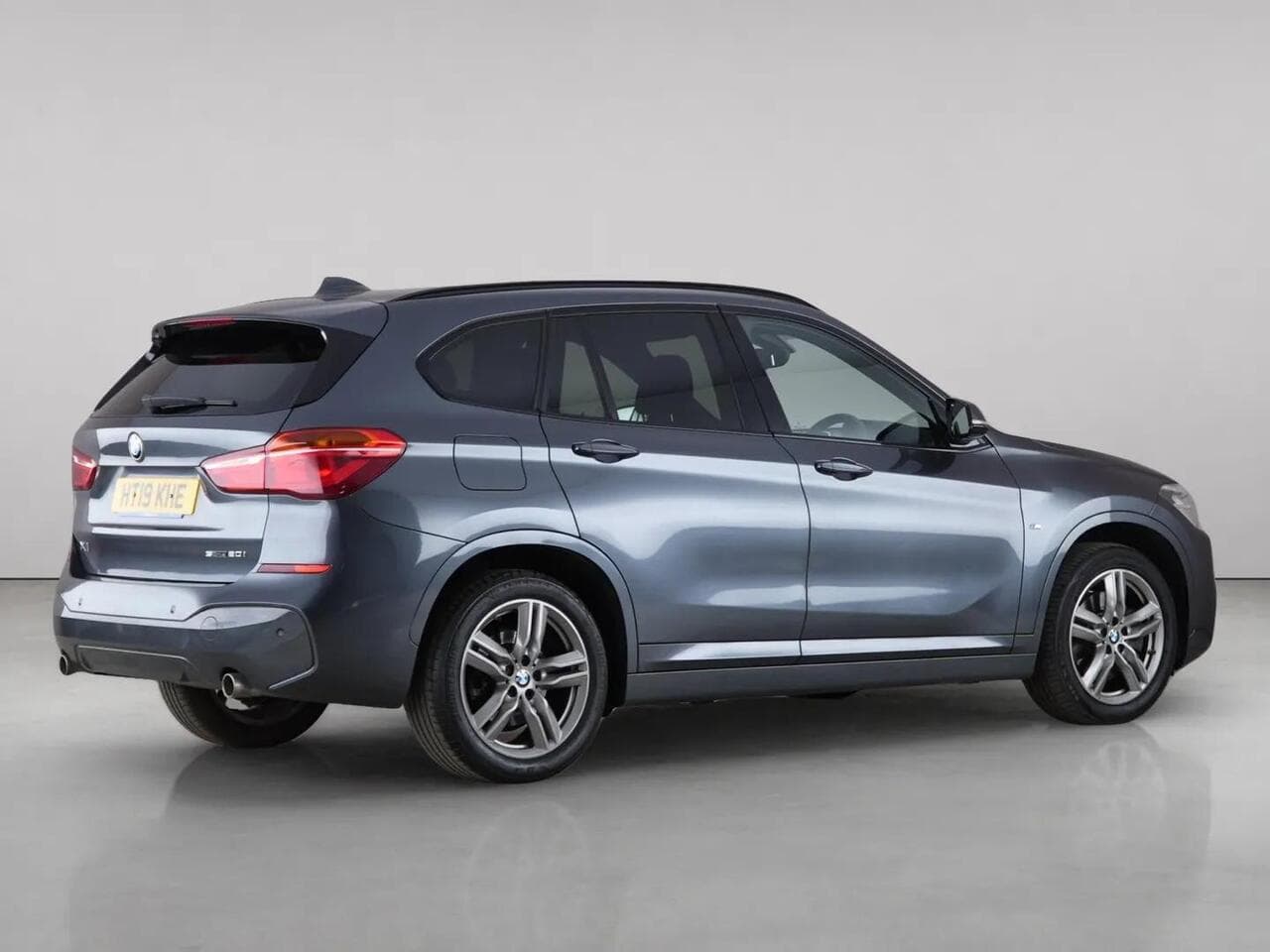 BMW X1 thumbnail Side Right