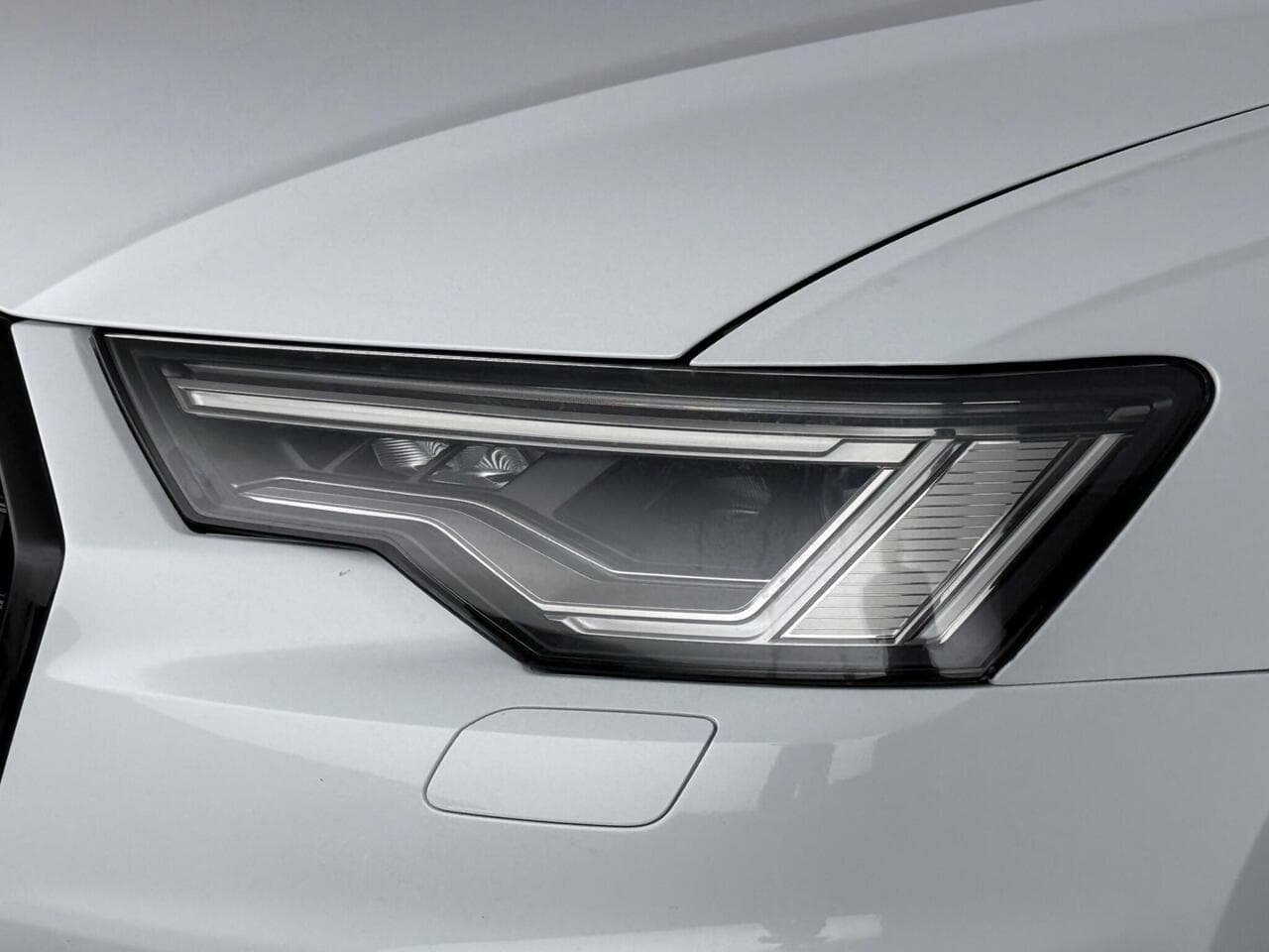 Audi A6 Saloon thumbnail Lights Front