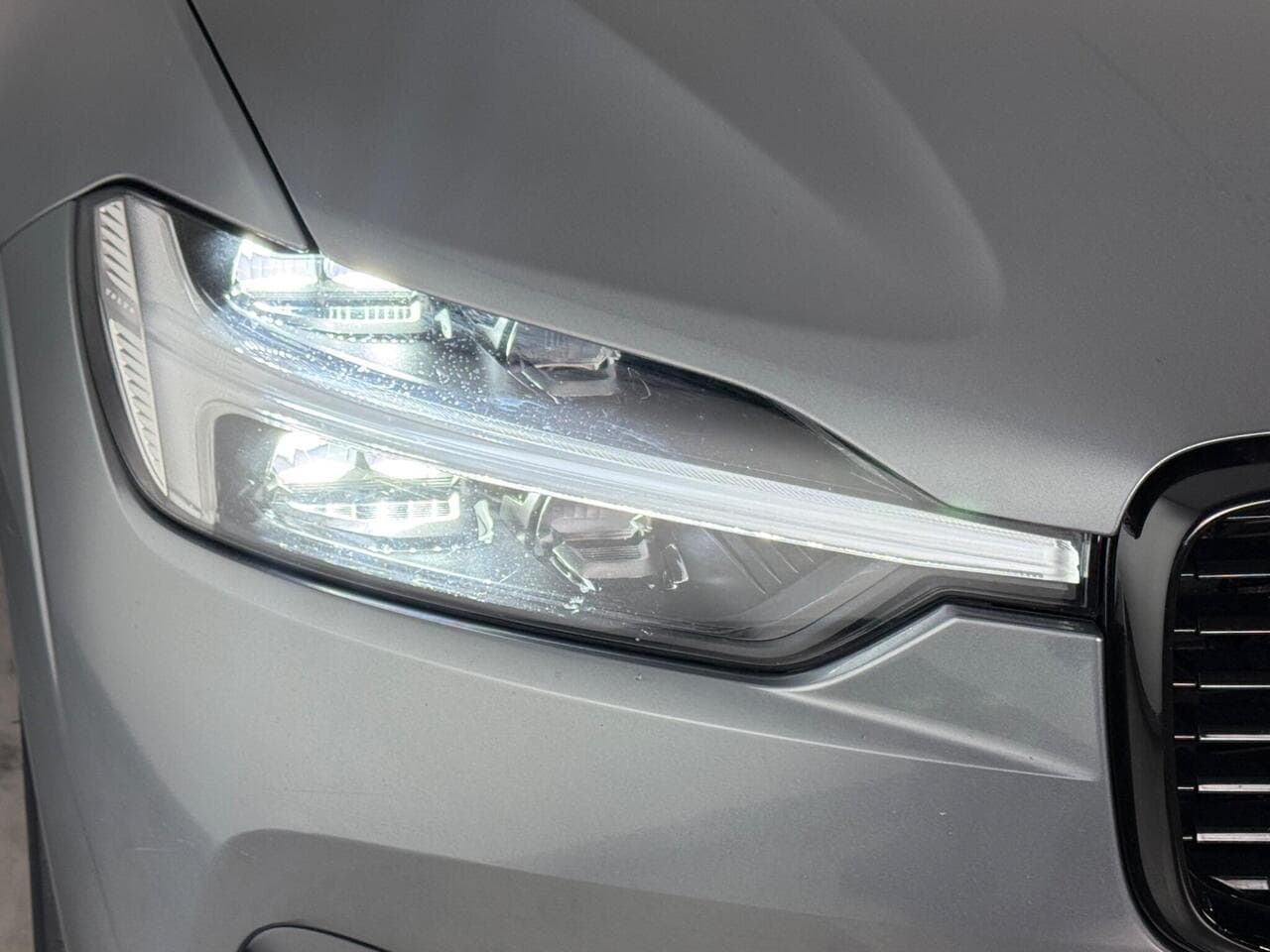 Volvo XC60 thumbnail Lights Front