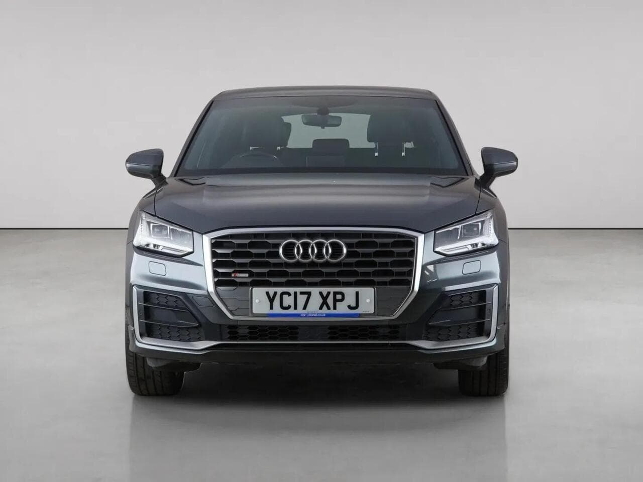 Audi Q2 thumbnail Front