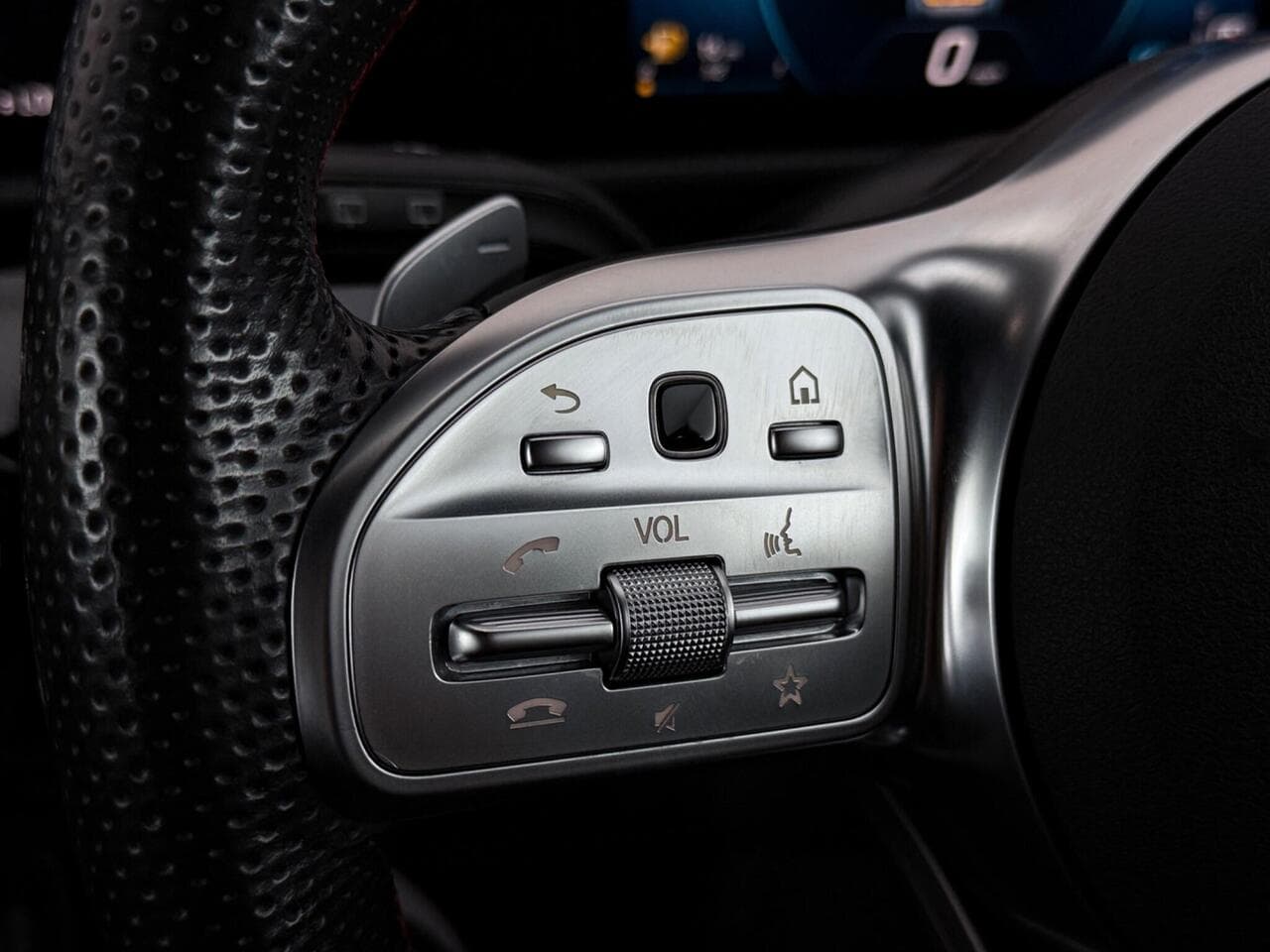 Mercedes-Benz A Class thumbnail Misc Controls