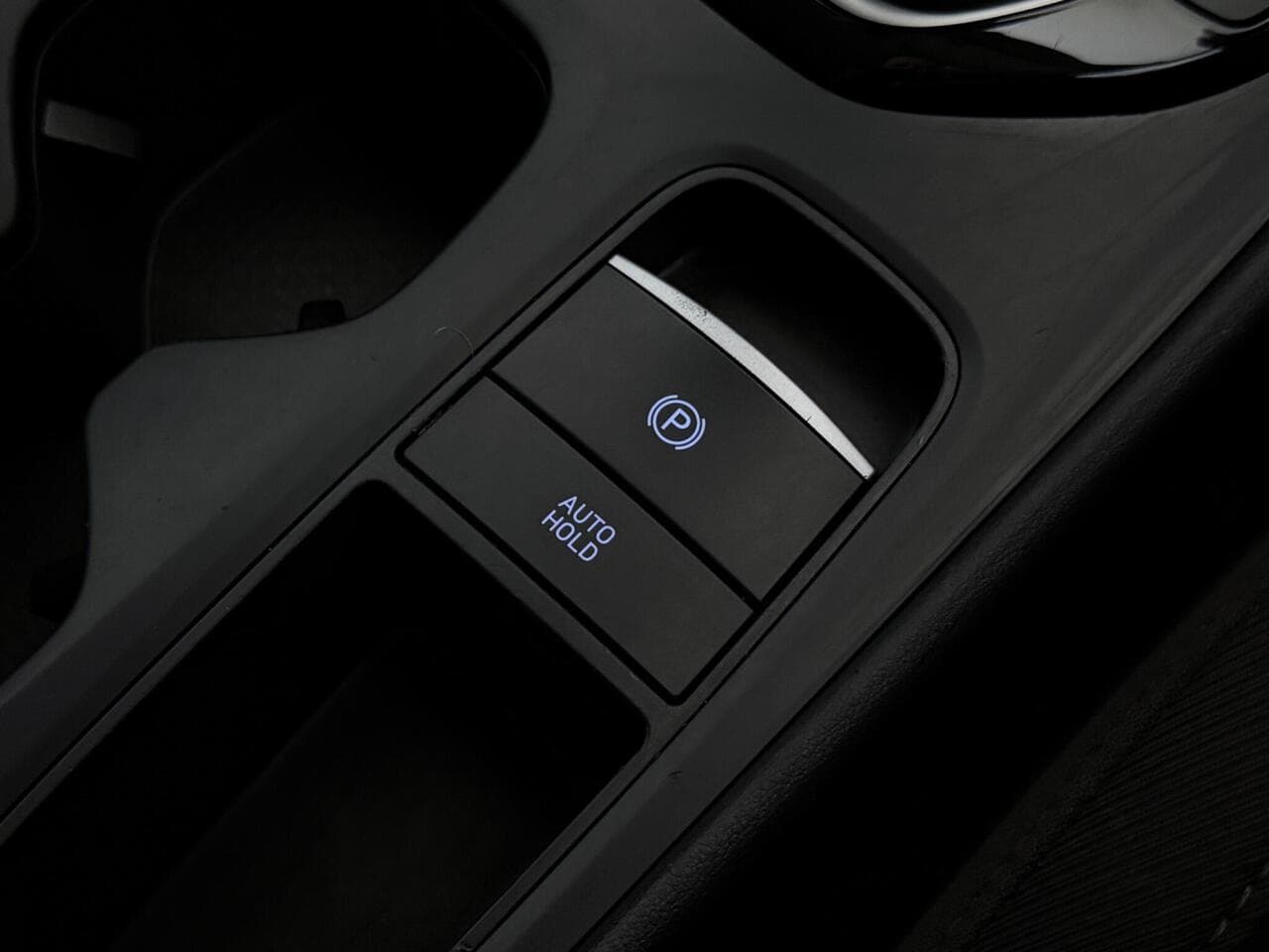 Hyundai TUCSON thumbnail Misc Controls