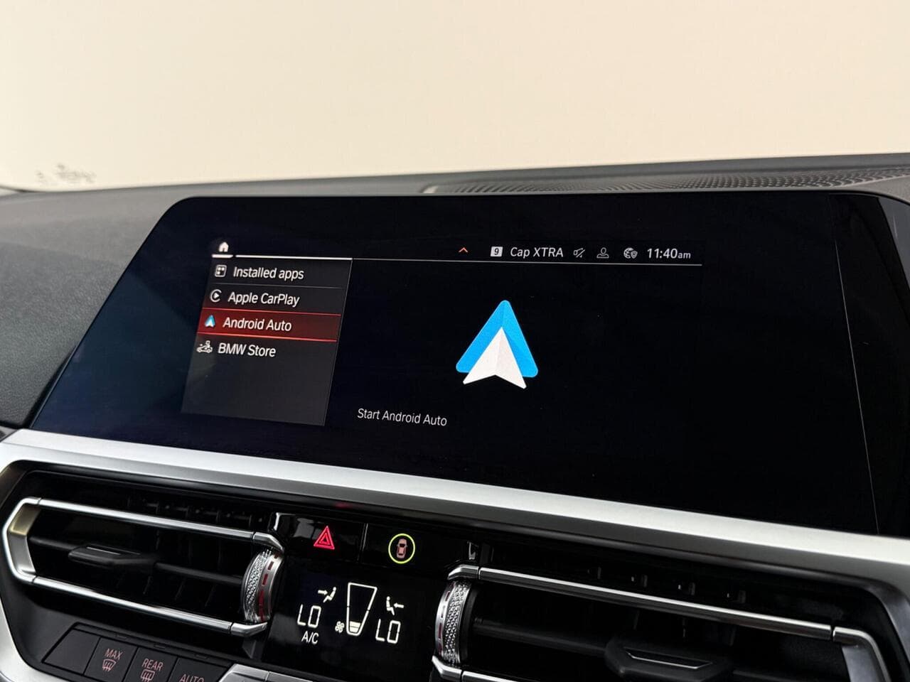 BMW 3 Series thumbnail Infotainment System