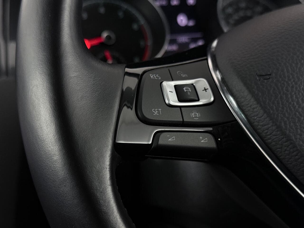Volkswagen Golf thumbnail Misc Controls