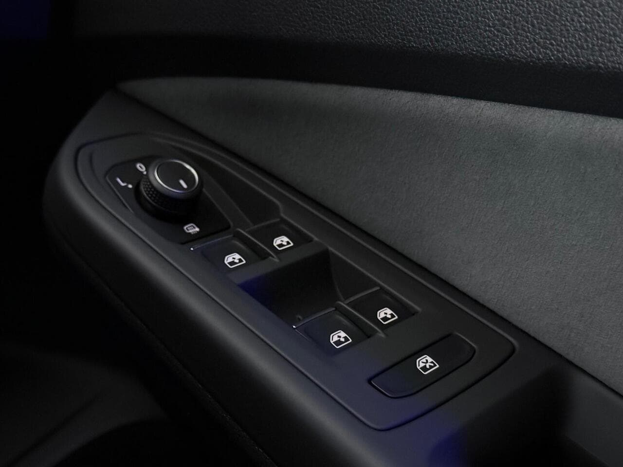 Volkswagen Golf thumbnail Misc Controls