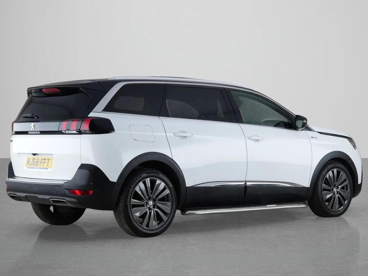 Peugeot 5008 thumbnail Side Right