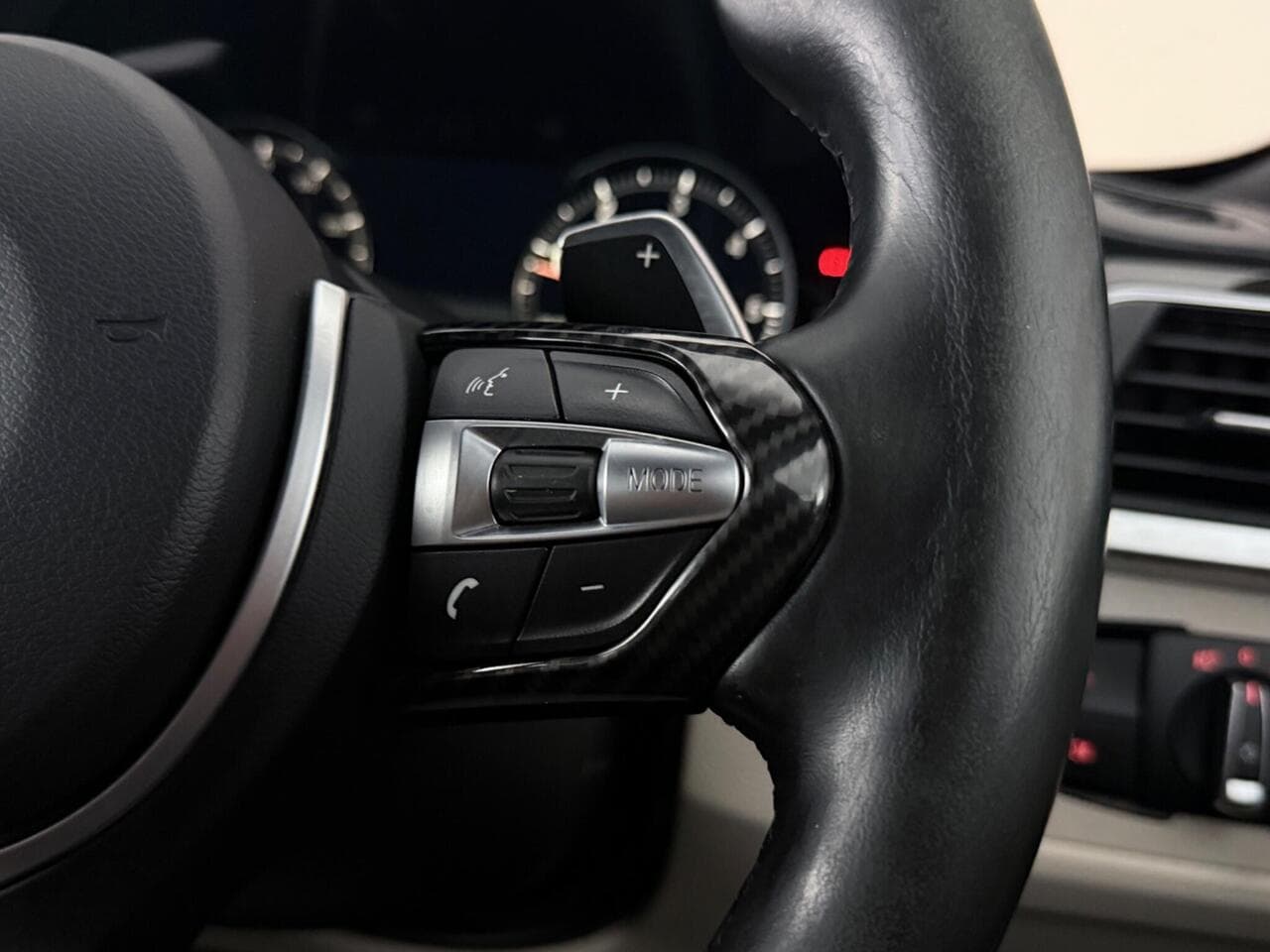 BMW 4 Series Gran Coupe thumbnail Misc Controls