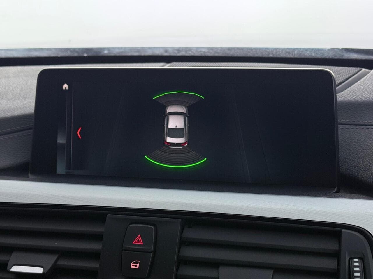 BMW 4 Series thumbnail Infotainment System