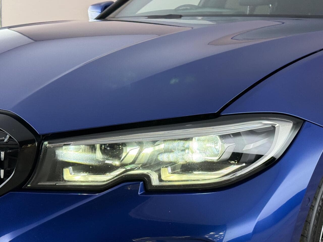 BMW 3 Series thumbnail Lights Front