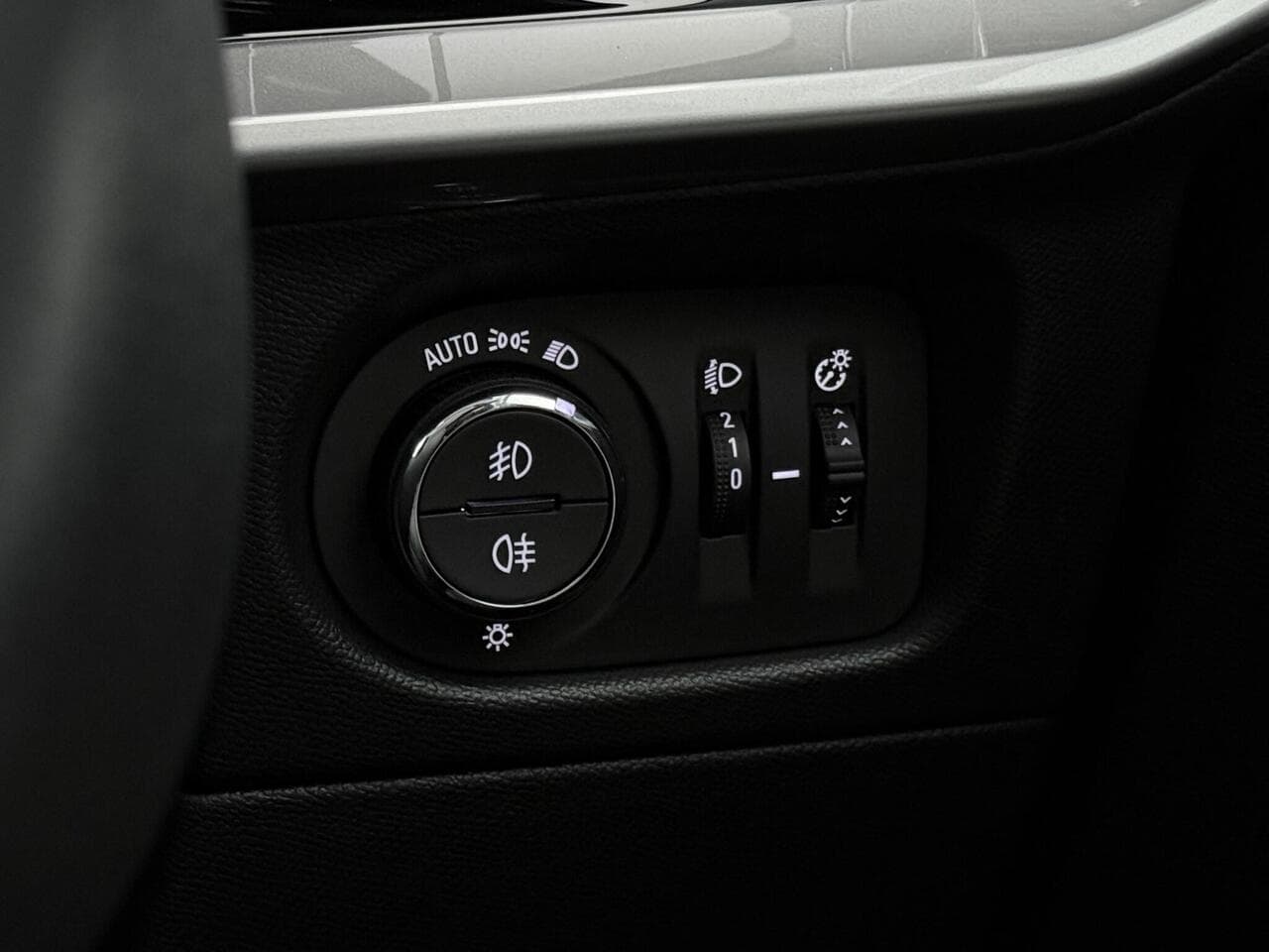 Vauxhall Mokka thumbnail Misc Controls