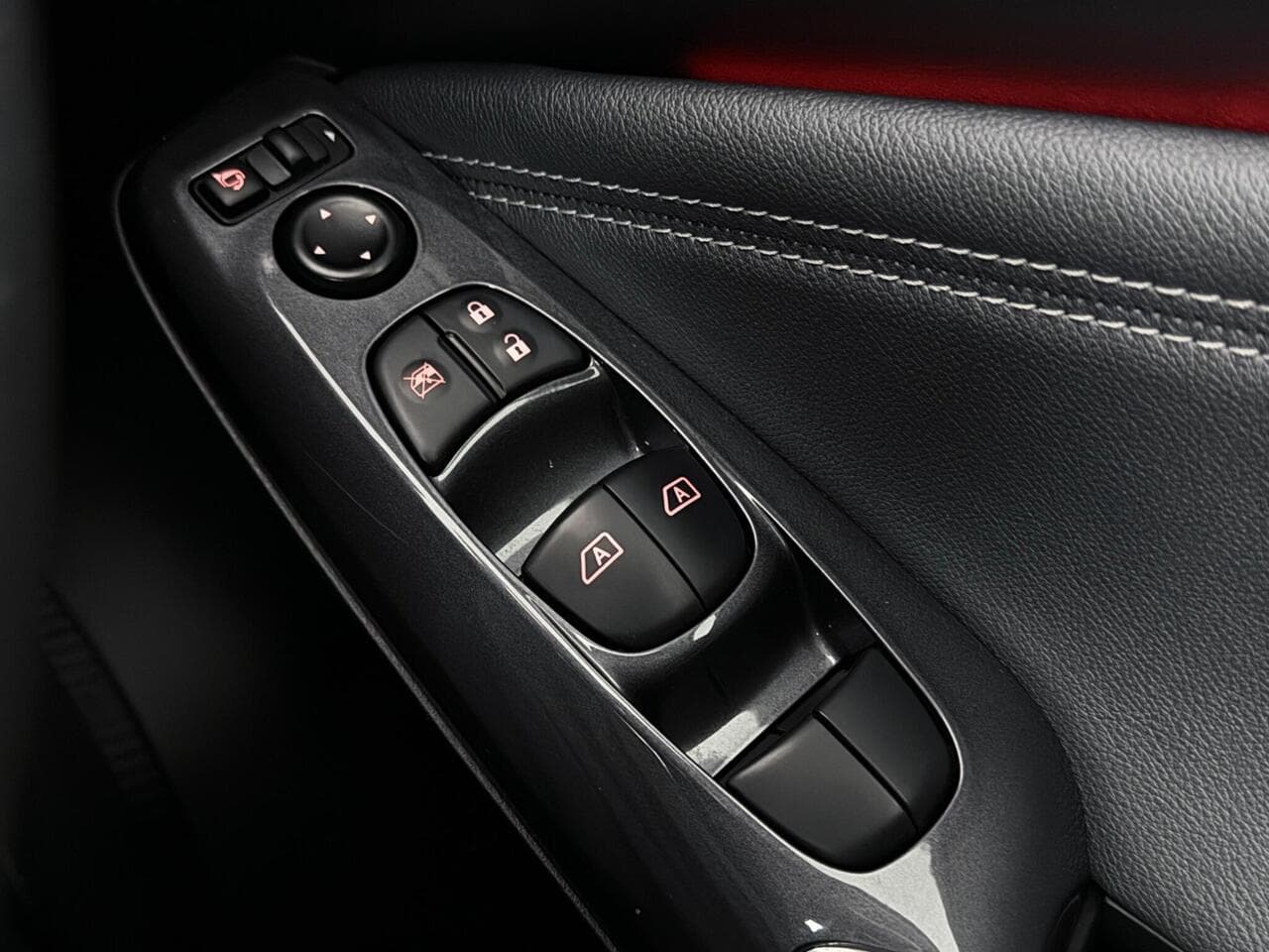 Nissan Juke thumbnail Misc Controls