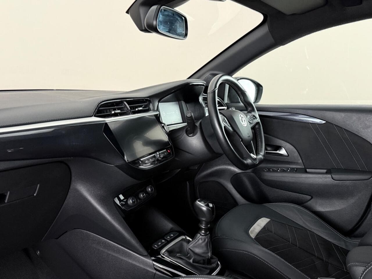 Vauxhall Corsa thumbnail Interior Front