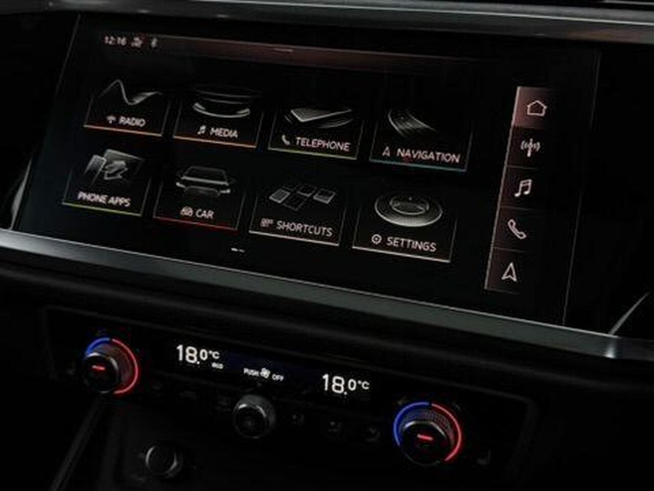 Audi Q3 thumbnail Infotainment System