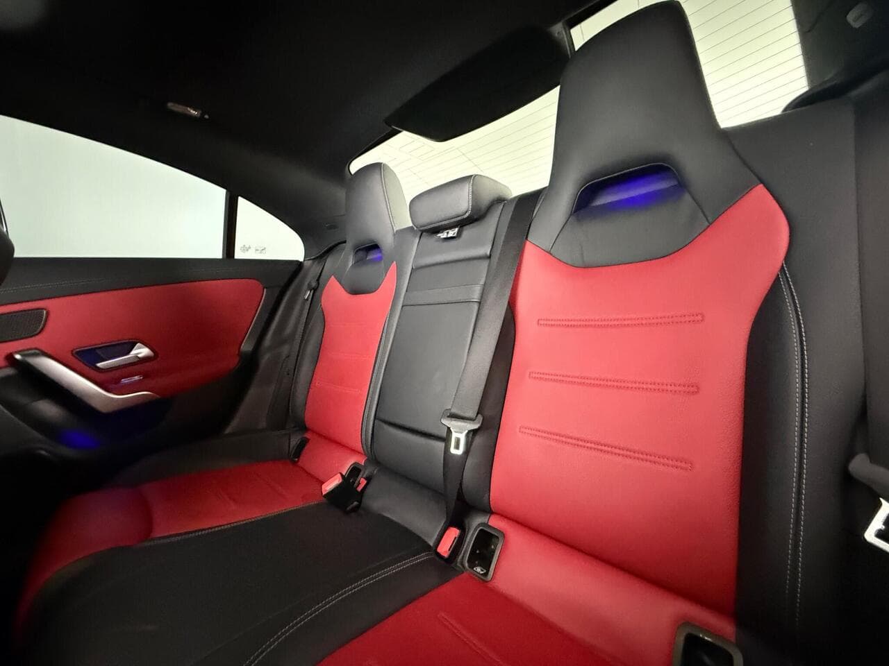 Mercedes-Benz CLA thumbnail Seats Rear