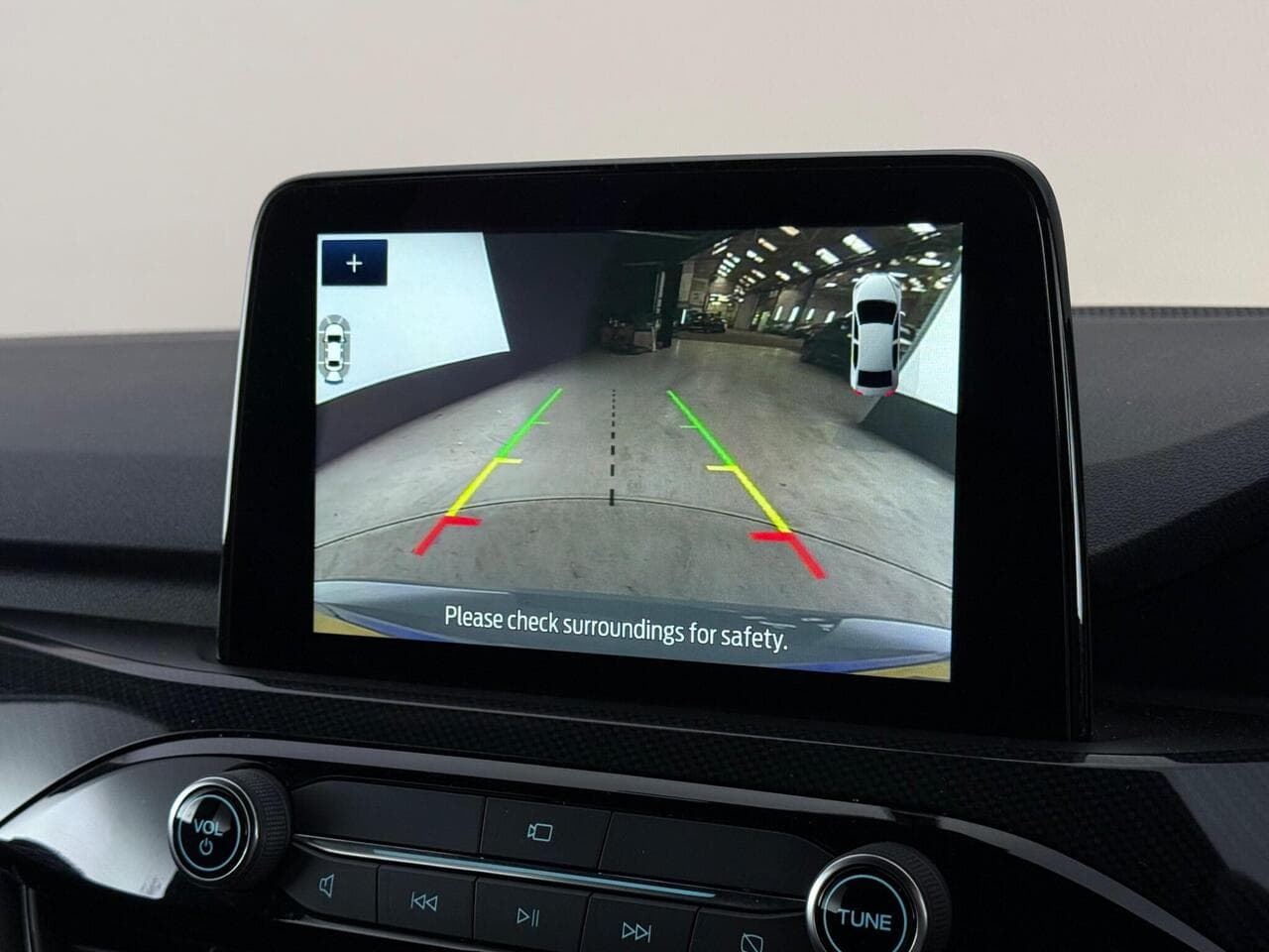 Ford Kuga thumbnail Infotainment System