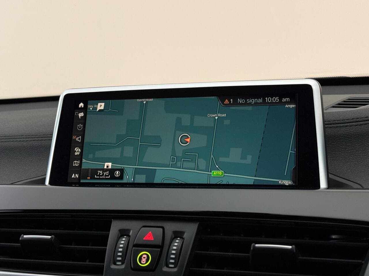 BMW X1 thumbnail Infotainment System