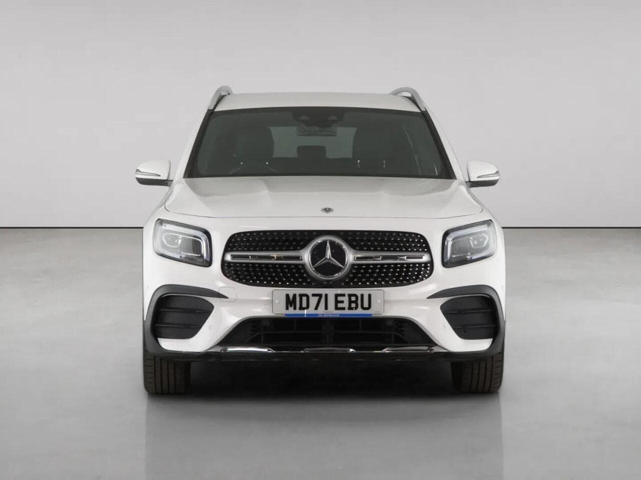 Mercedes-Benz GLB thumbnail Front