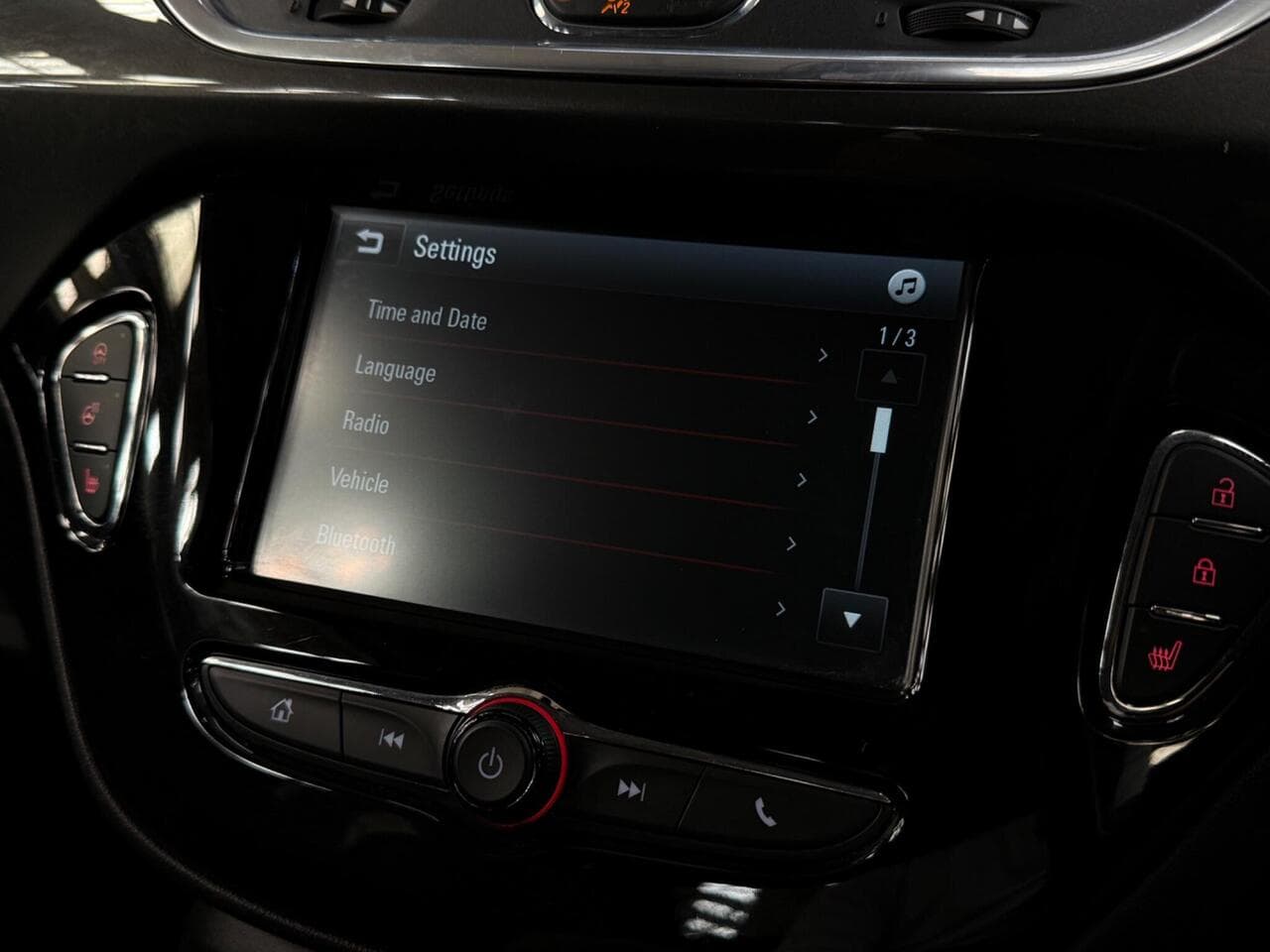 Vauxhall Corsa thumbnail Infotainment System