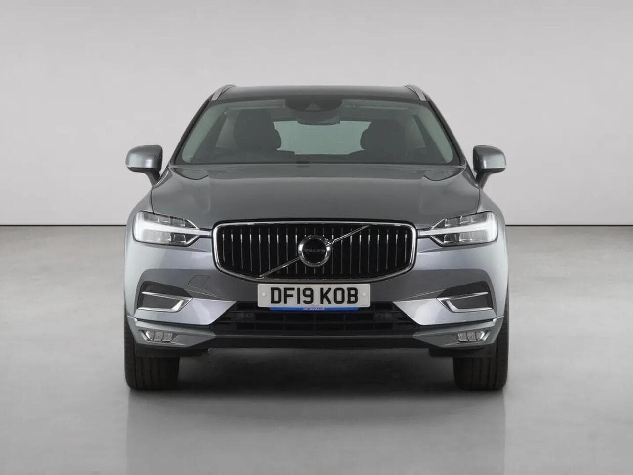 Volvo XC60 thumbnail Front