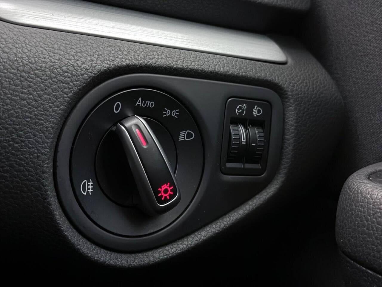 Volkswagen Sharan thumbnail Misc Controls