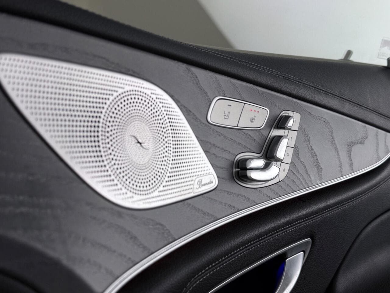 Mercedes-Benz CLS thumbnail Misc Controls
