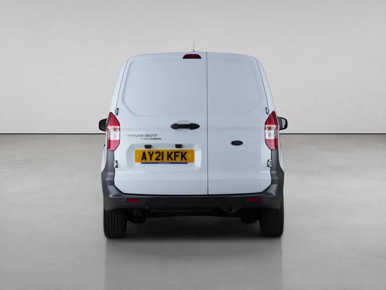 Ford Transit Courier thumbnail Rear