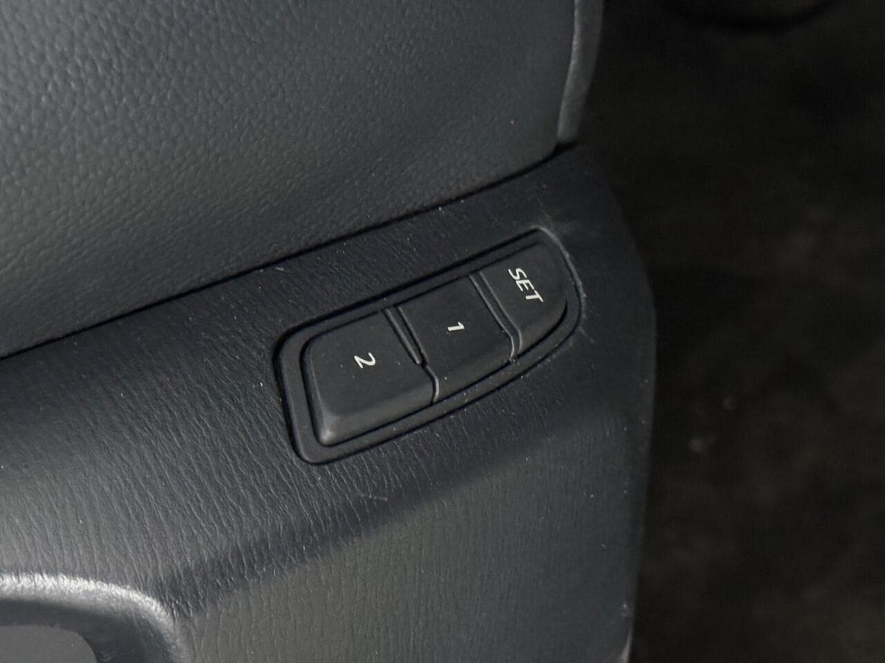 Mazda CX-5 thumbnail Misc Controls