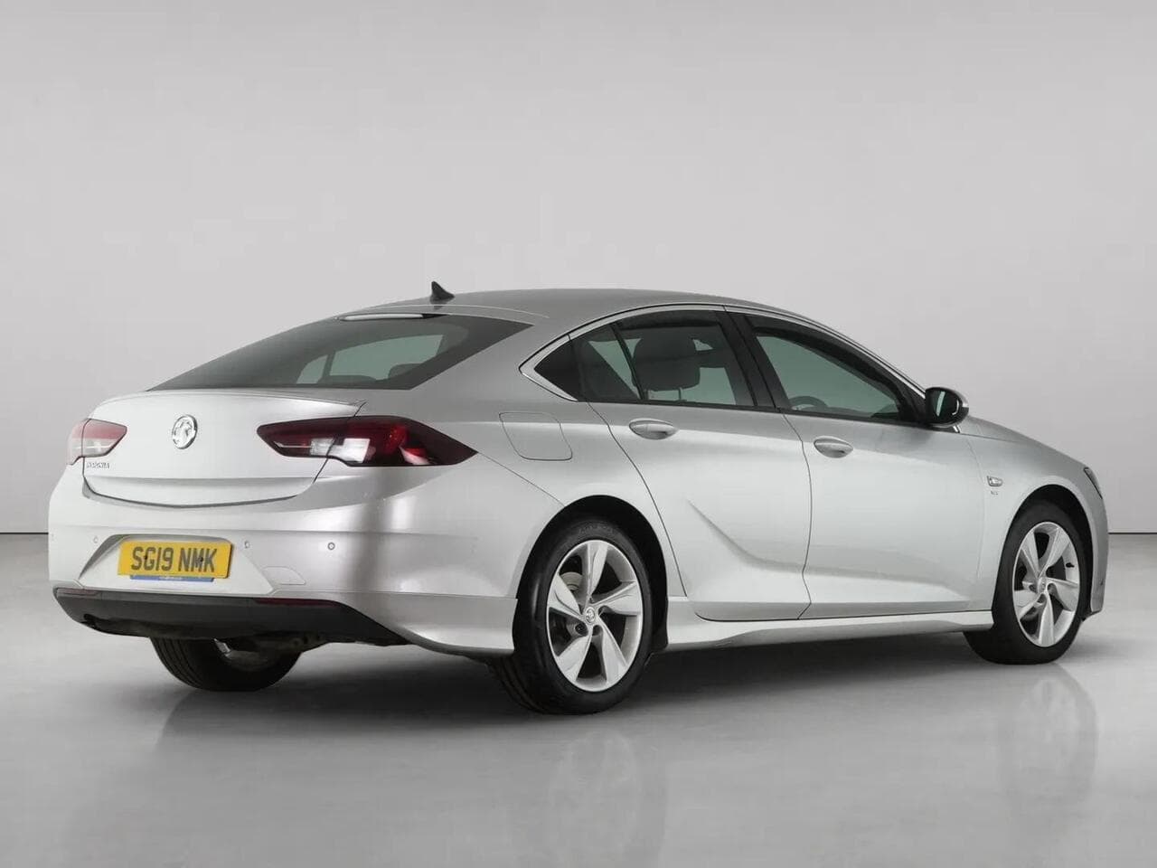 Vauxhall Insignia thumbnail Rear Right