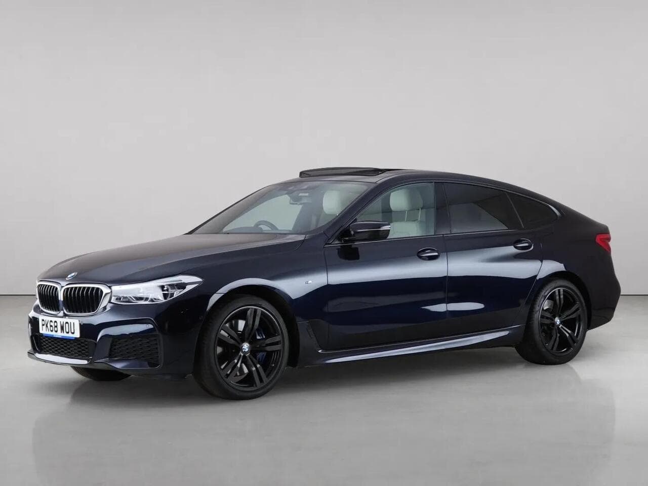BMW 6 Series Gran Turismo thumbnail Front Left