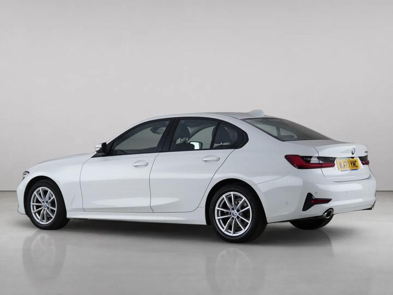 BMW 3 Series thumbnail Inconclusive
