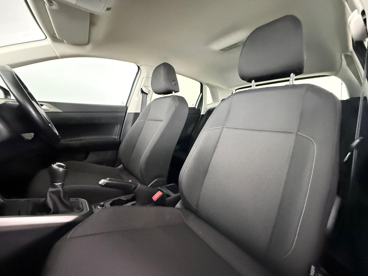 Volkswagen Polo thumbnail Seat Front Passenger
