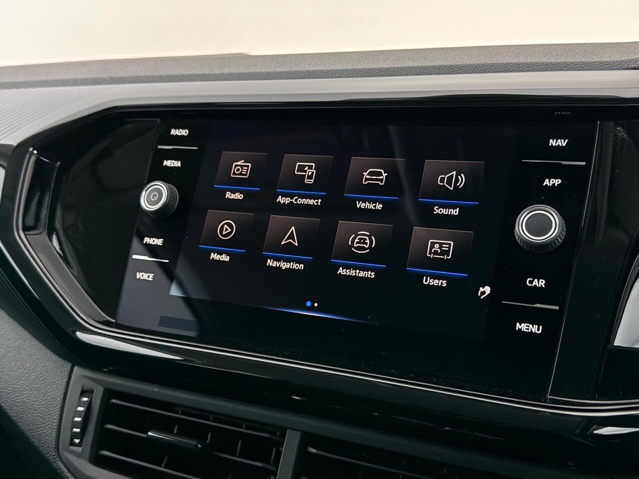 Volkswagen T-Cross thumbnail Infotainment System