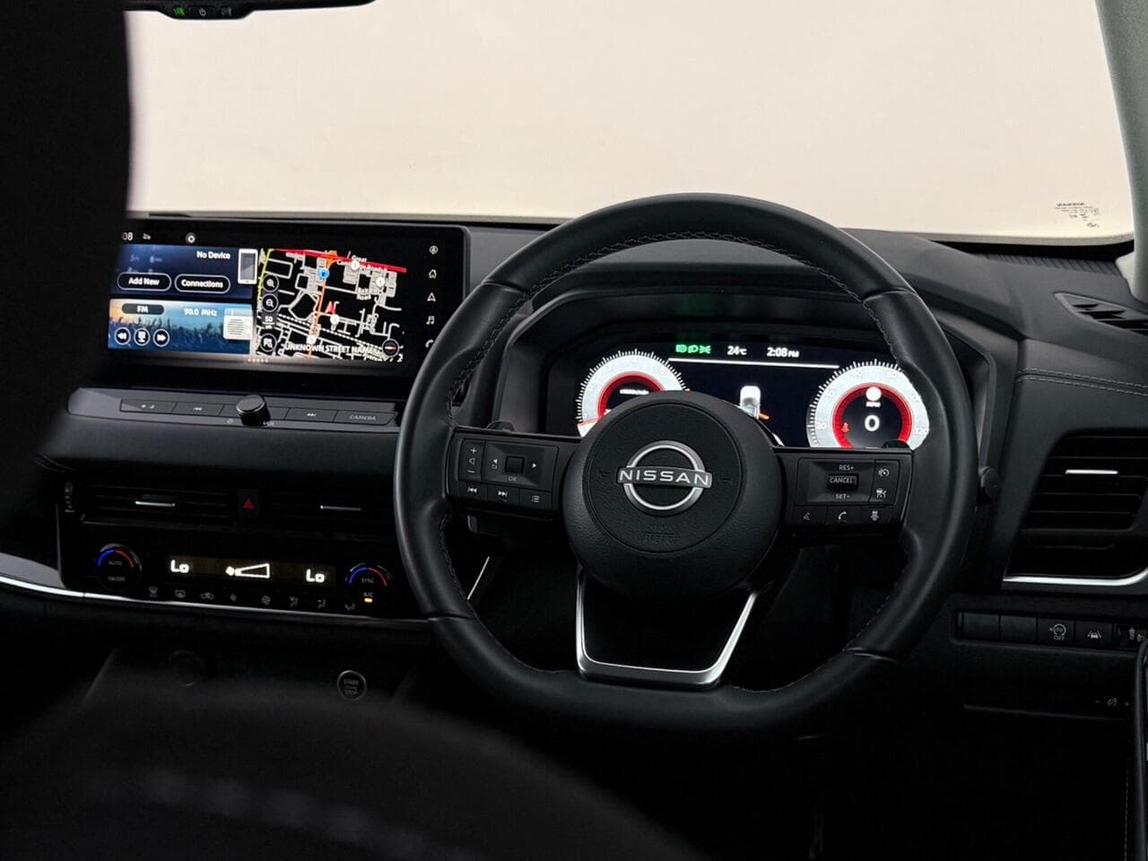 Nissan Qashqai thumbnail Steering Wheel