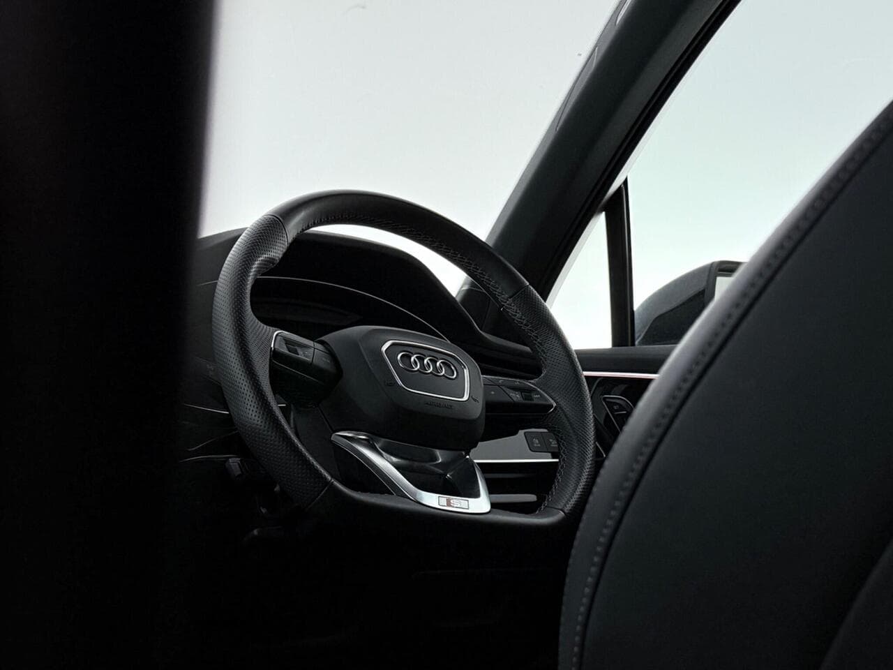 Audi Q7 thumbnail Inconclusive