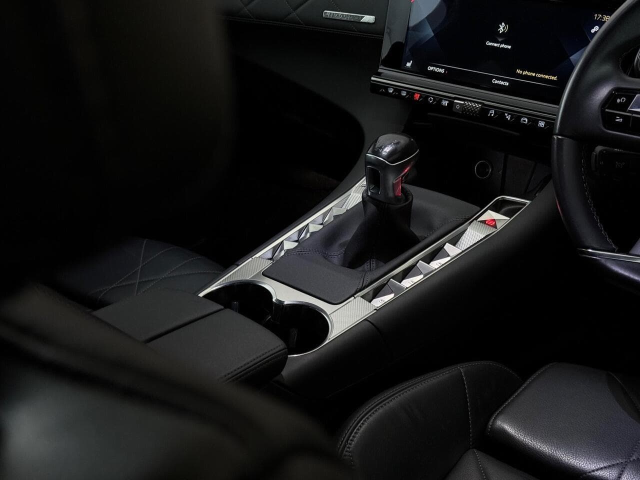 DS AUTOMOBILES DS 7 CROSSBACK thumbnail Interior Front