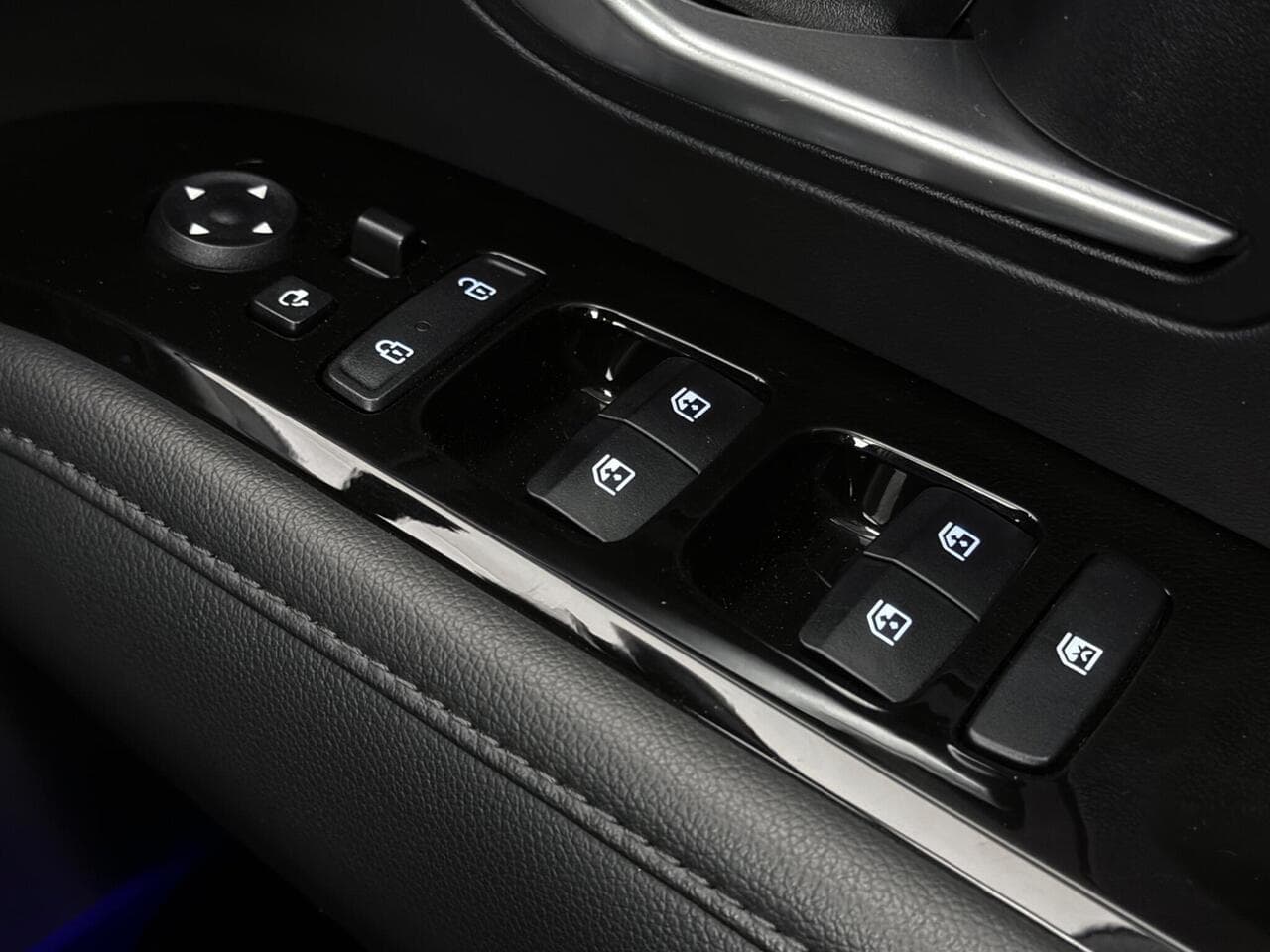 Hyundai TUCSON thumbnail Misc Controls